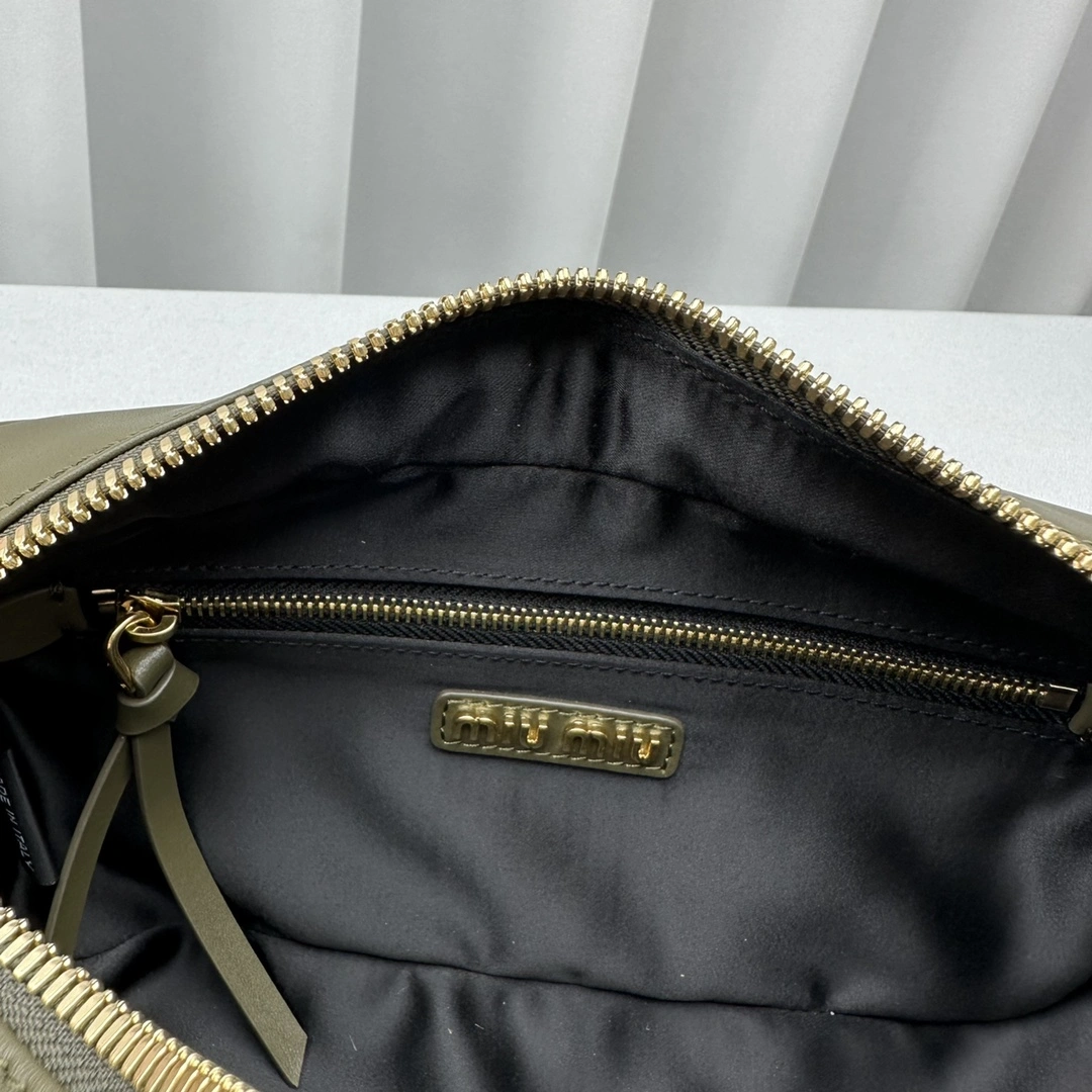 Durable Miu Miu Top Handle Bags 69497