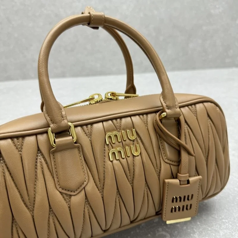 Miu Miu Top Handle Bags Durable 55703