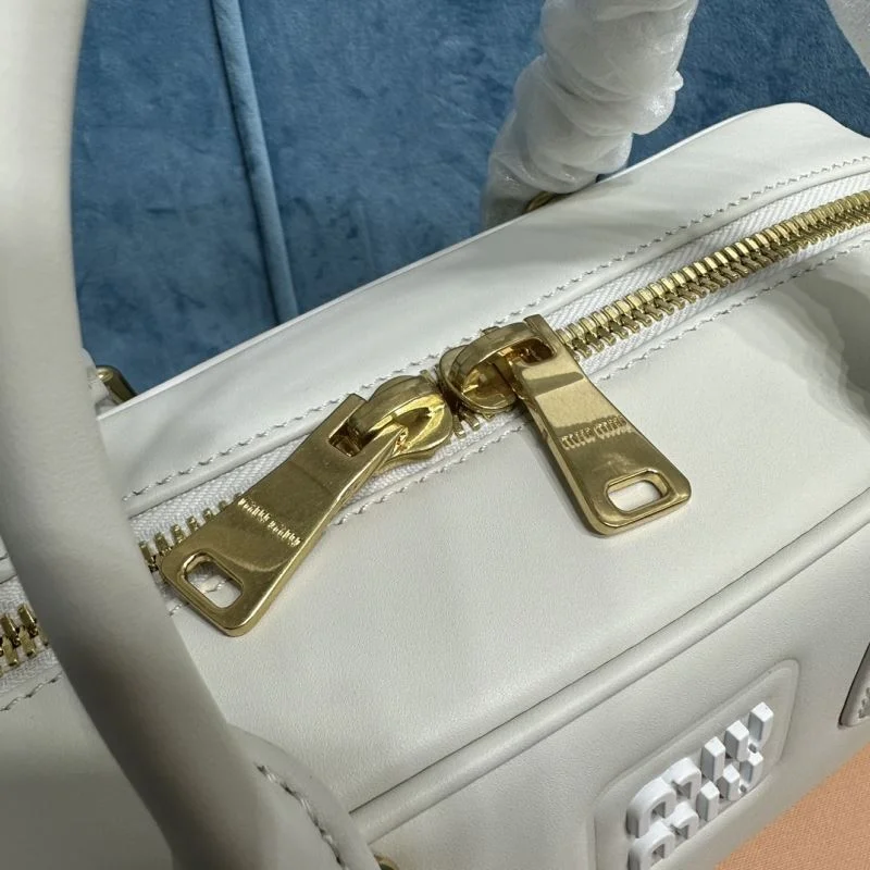 Miu Miu Top Handle Bags FreshLook 43705