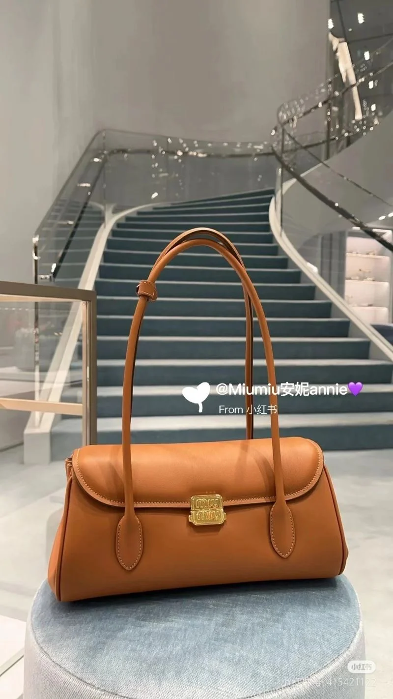 Snug Miu Miu Top Handle Bags 43521