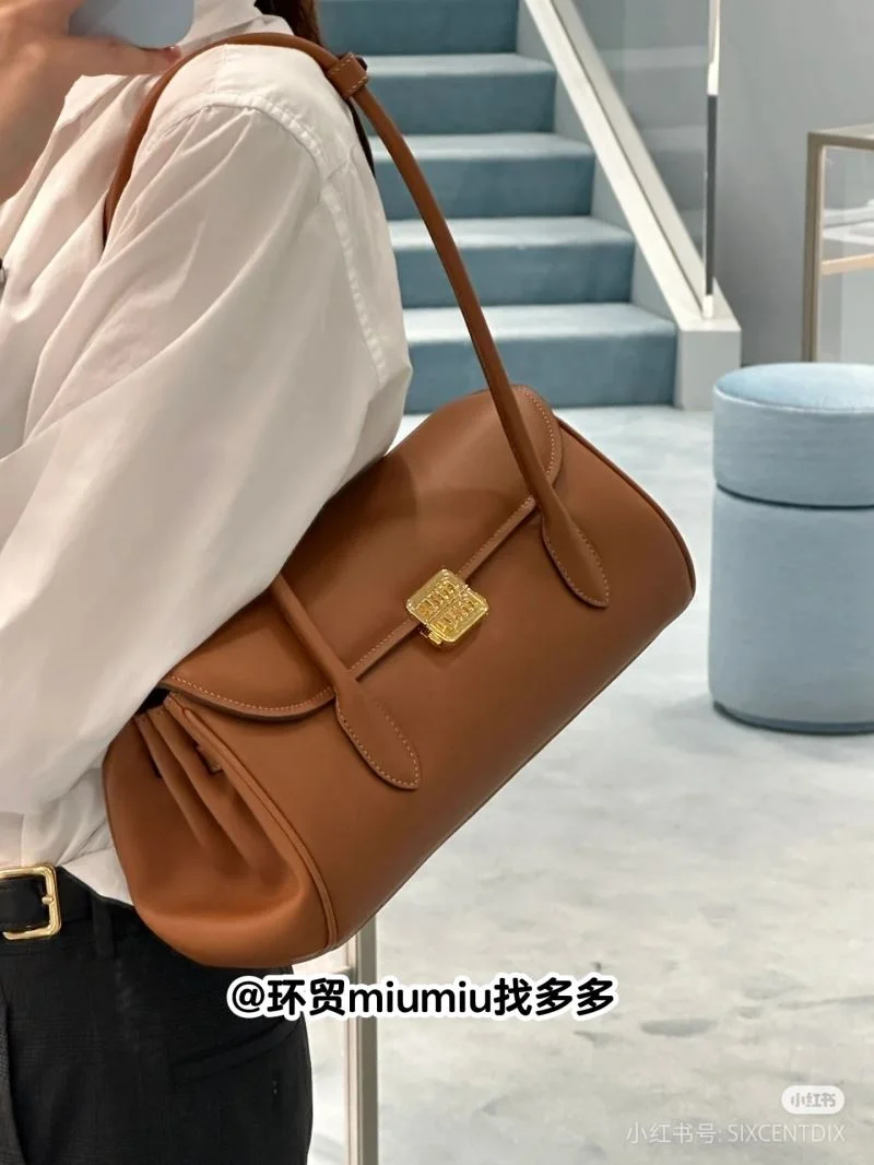 Snug Miu Miu Top Handle Bags 43521
