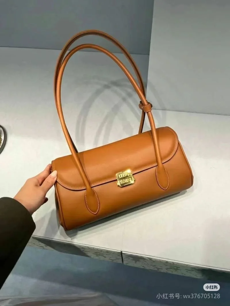 Snug Miu Miu Top Handle Bags 43521