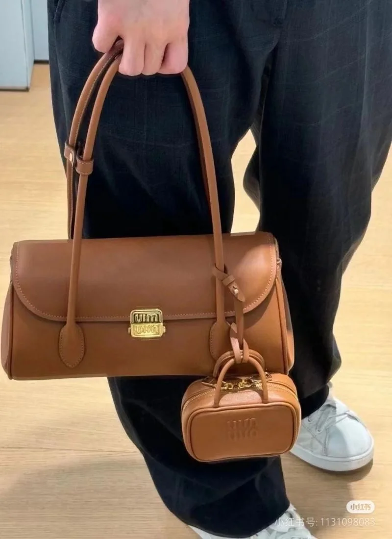 Snug Miu Miu Top Handle Bags 43521