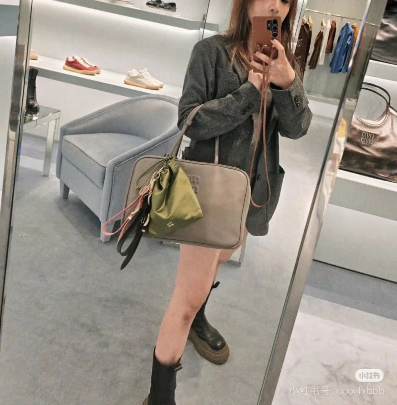 Miu Miu Top Handle Bags Popular 43516