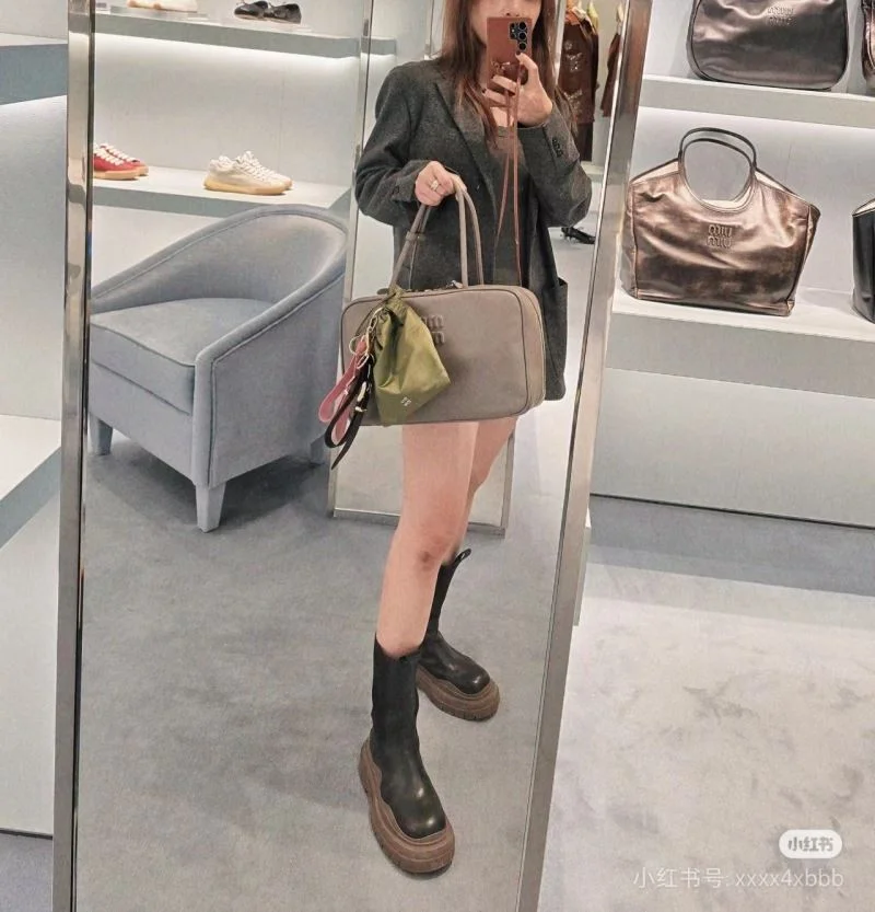Miu Miu Top Handle Bags Popular 43516