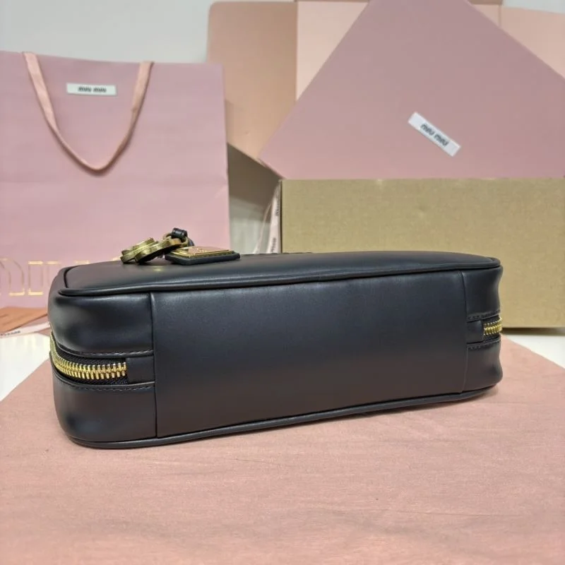 Miu Miu Top Handle Bags OnTrend 43506