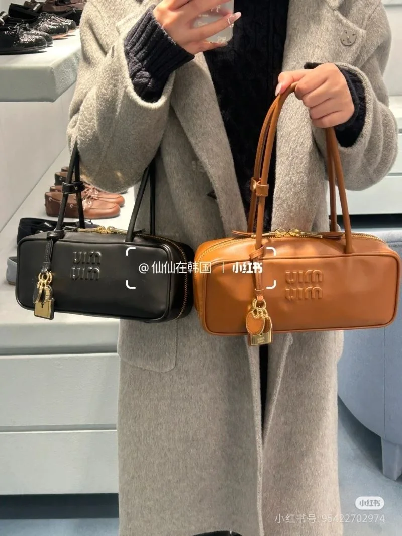 Miu Miu Top Handle Bags OnTrend 43506