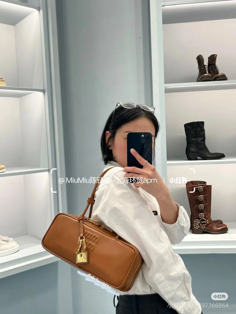 Practical Miu Miu Top Handle Bags 43507