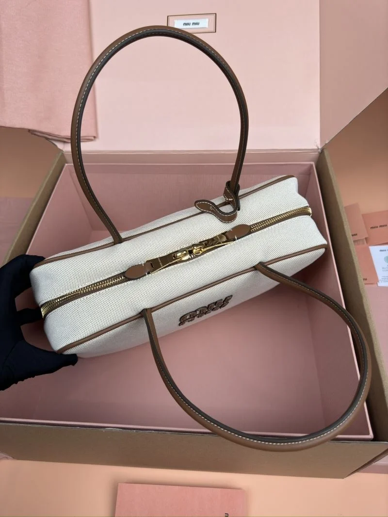 Flexible Miu Miu Top Handle Bags 55955