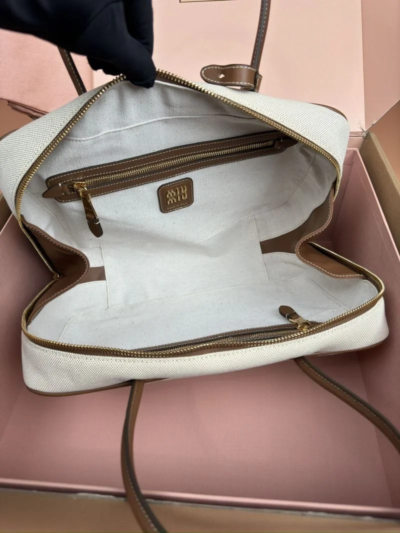 Flexible Miu Miu Top Handle Bags 55955
