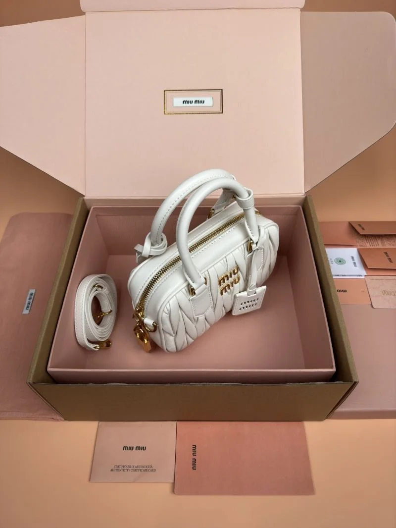 Miu Miu Top Handle Bags Sophisticated 55936