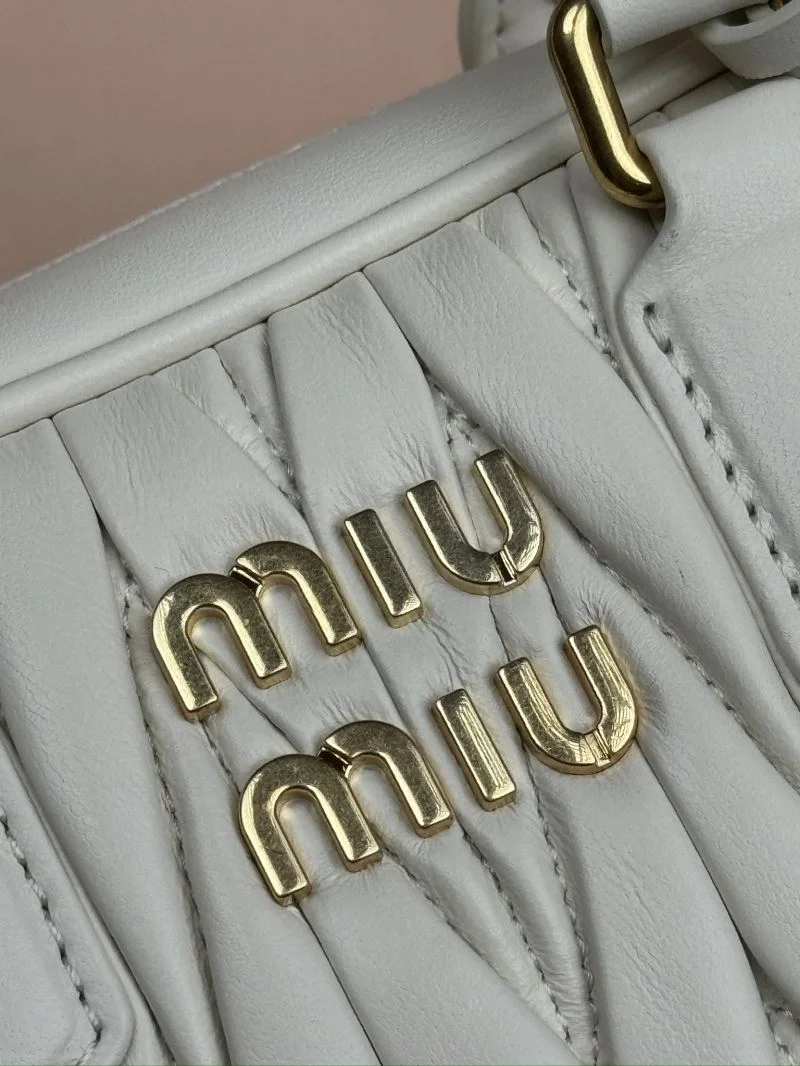 Miu Miu Top Handle Bags Sophisticated 55936