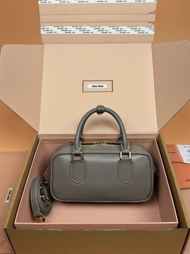 SmartChoice Miu Miu Top Handle Bags 37620