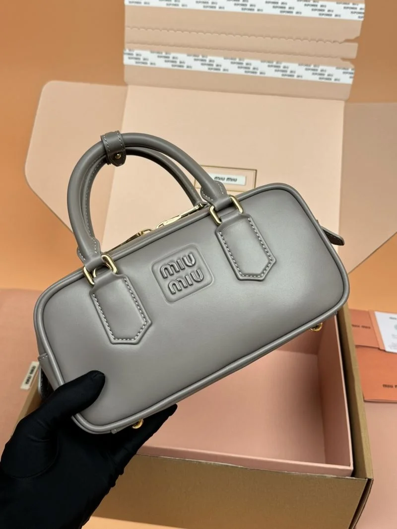 SmartChoice Miu Miu Top Handle Bags 37620