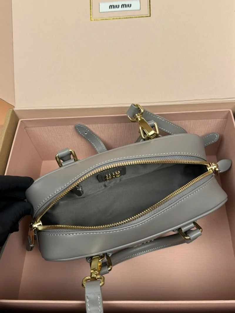 SmartChoice Miu Miu Top Handle Bags 37620