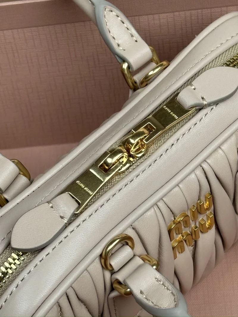 Miu Miu Top Handle Bags Vibrant 37611
