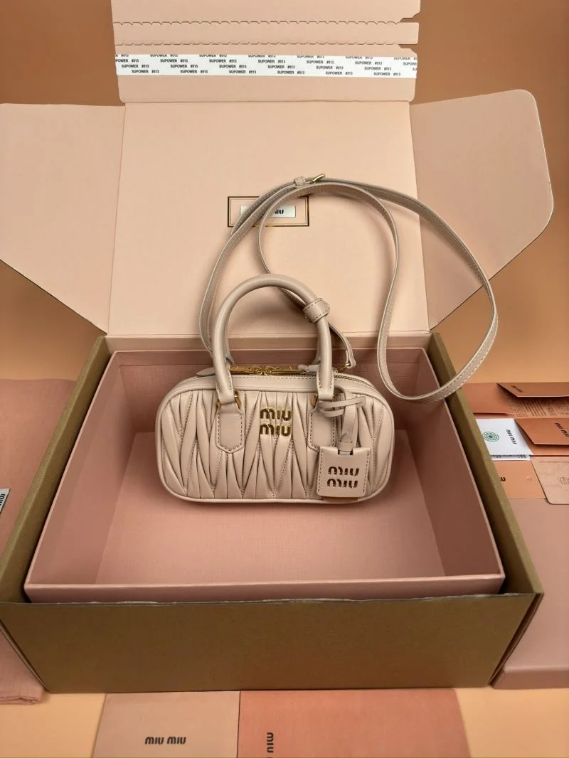 Miu Miu Top Handle Bags Vibrant 37611