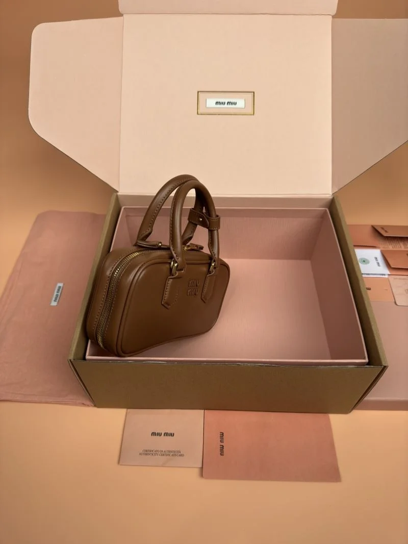 Miu Miu Top Handle Bags UrbanStyle 55950