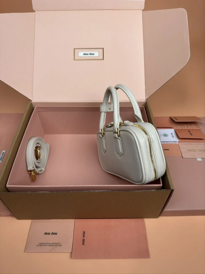Miu Miu Top Handle Bags MultiPurpose 55970