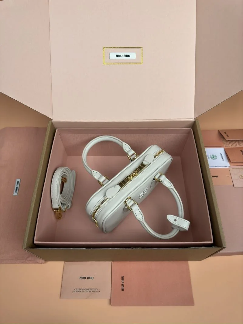Miu Miu Top Handle Bags MultiPurpose 55970
