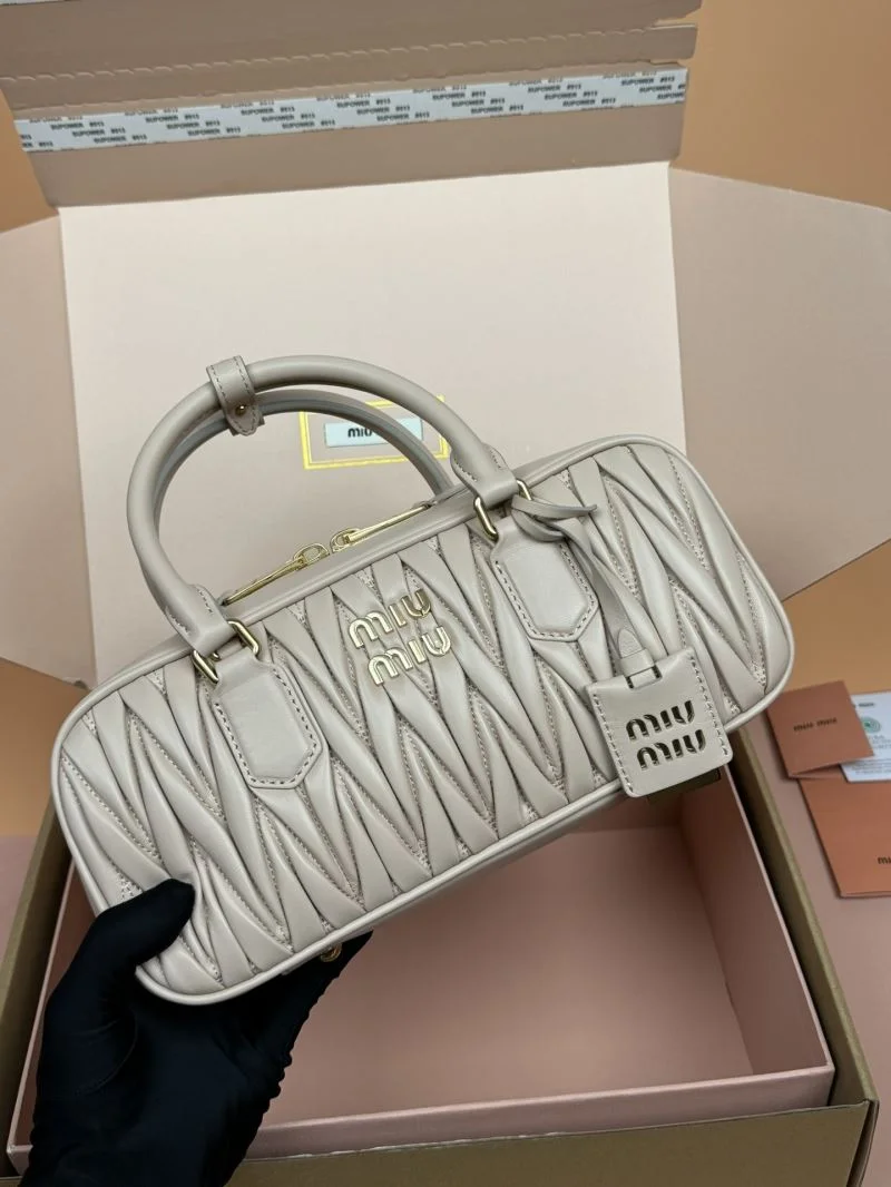 Miu Miu Top Handle Bags QuickDry 55962