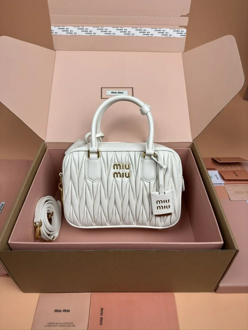Miu Miu Top Handle Bags GoodFit 55907