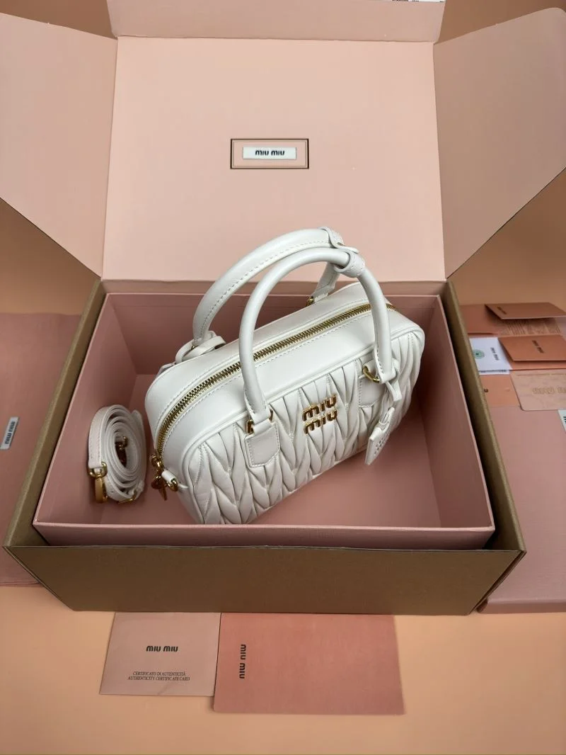 Miu Miu Top Handle Bags GoodFit 55907