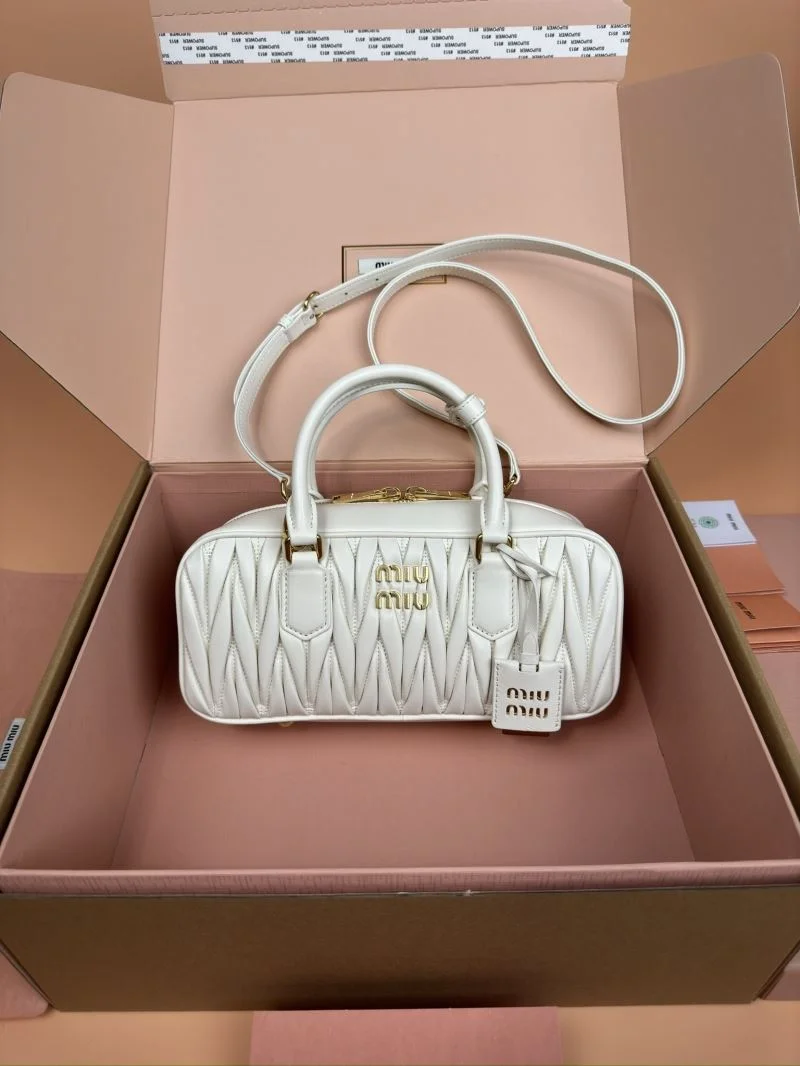 Miu Miu Top Handle Bags Trendy 55929