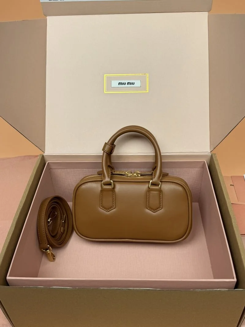 Miu Miu Top Handle Bags Elegant 55880