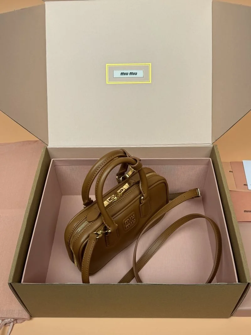 Miu Miu Top Handle Bags Elegant 55880