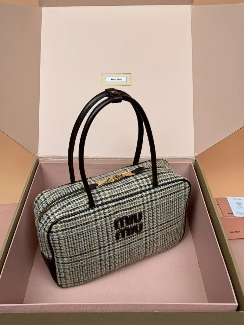Miu Miu Top Handle Bags Snug 55883