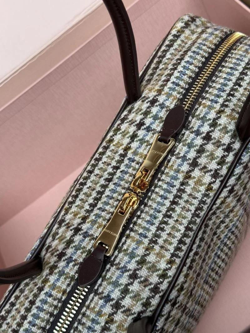 Miu Miu Top Handle Bags Snug 55883