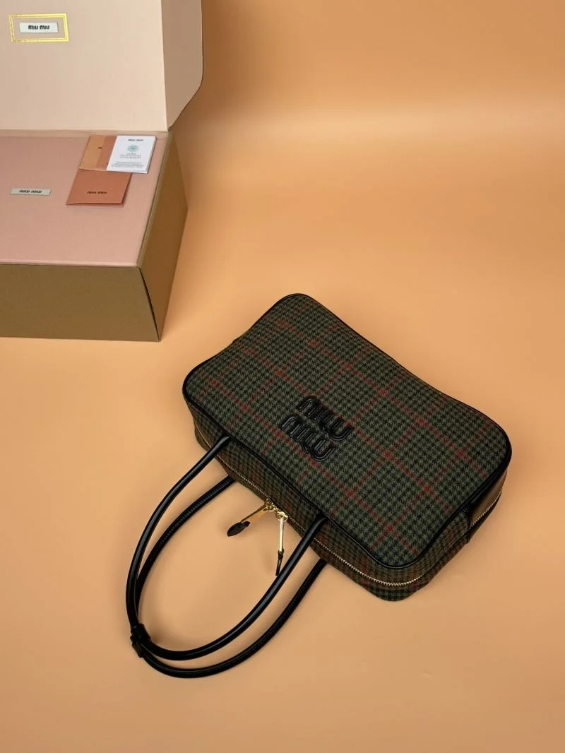 Lightweight Miu Miu Top Handle Bags 55911