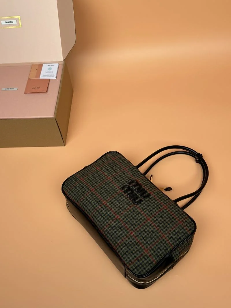 Lightweight Miu Miu Top Handle Bags 55911