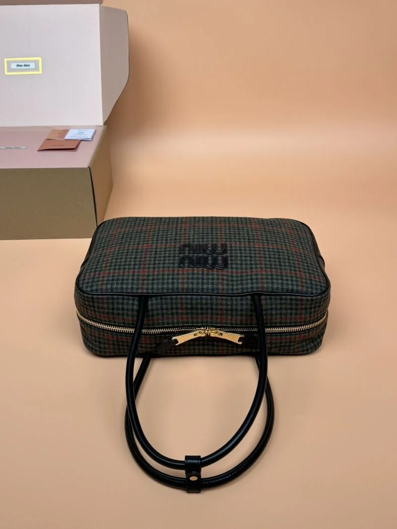 Lightweight Miu Miu Top Handle Bags 55911