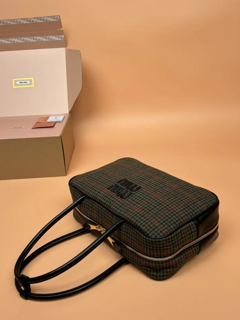 Lightweight Miu Miu Top Handle Bags 55911