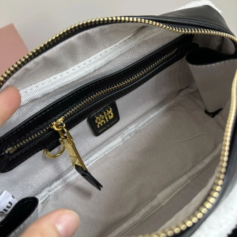 Miu Miu Top Handle Bags Reliable 85866
