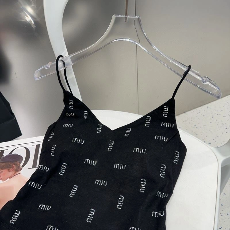 Miu Miu Vest Timeless 276895
