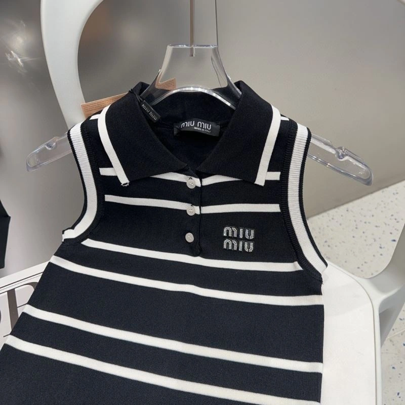 Miu Miu Vest Unisex 276905