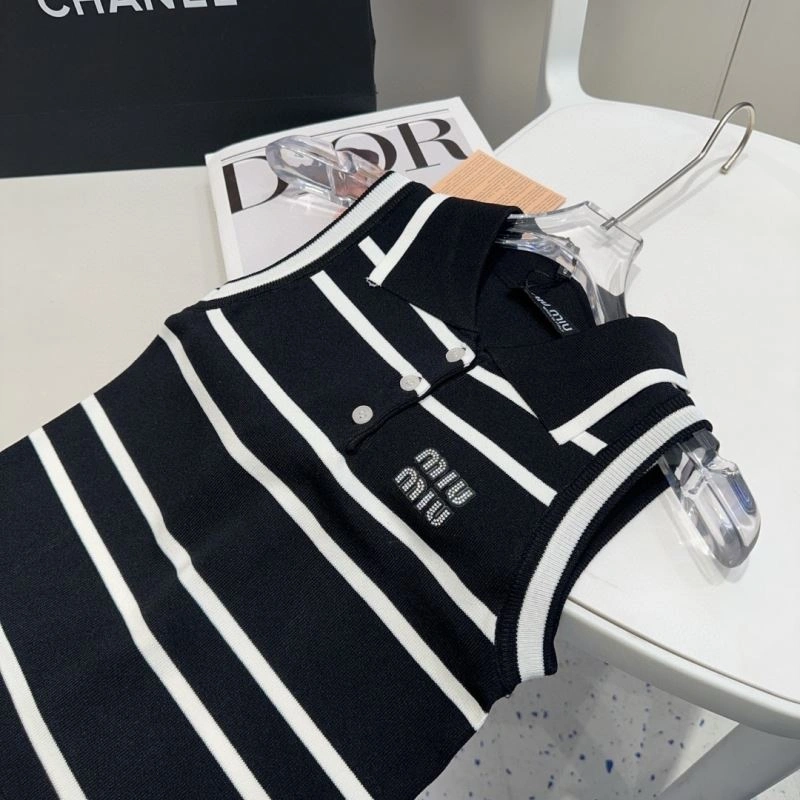 Miu Miu Vest Unisex 276905