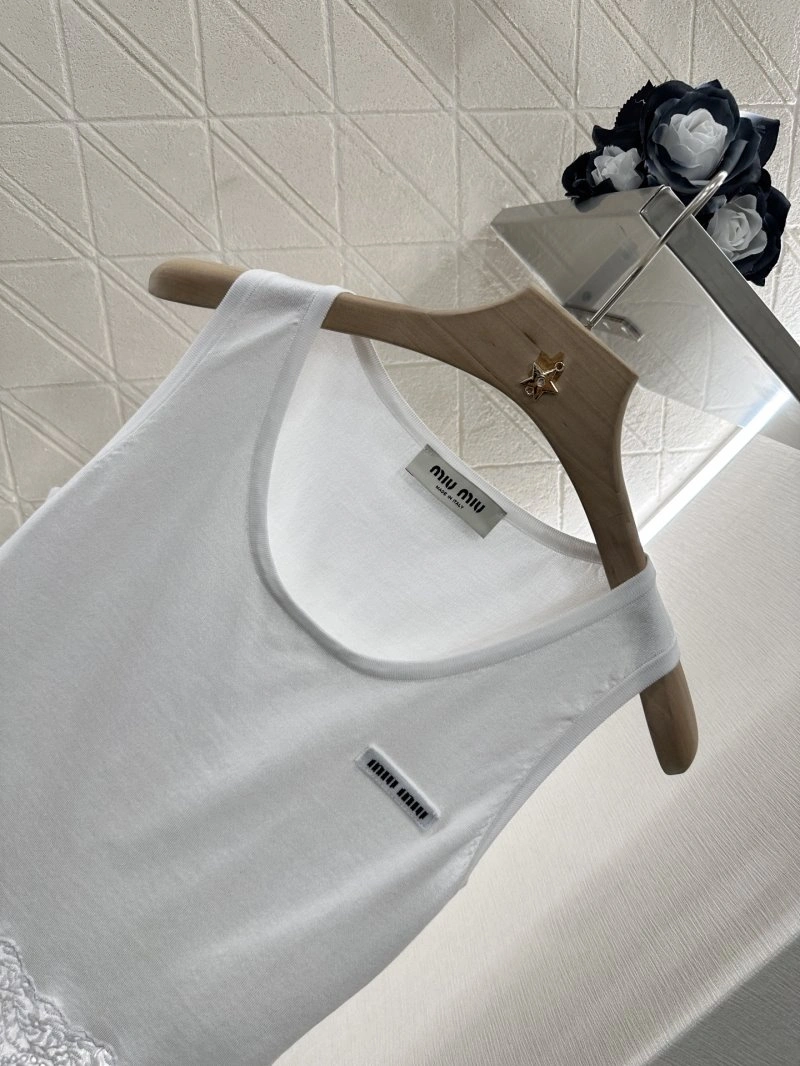 Miu Miu Vest Neat 150980