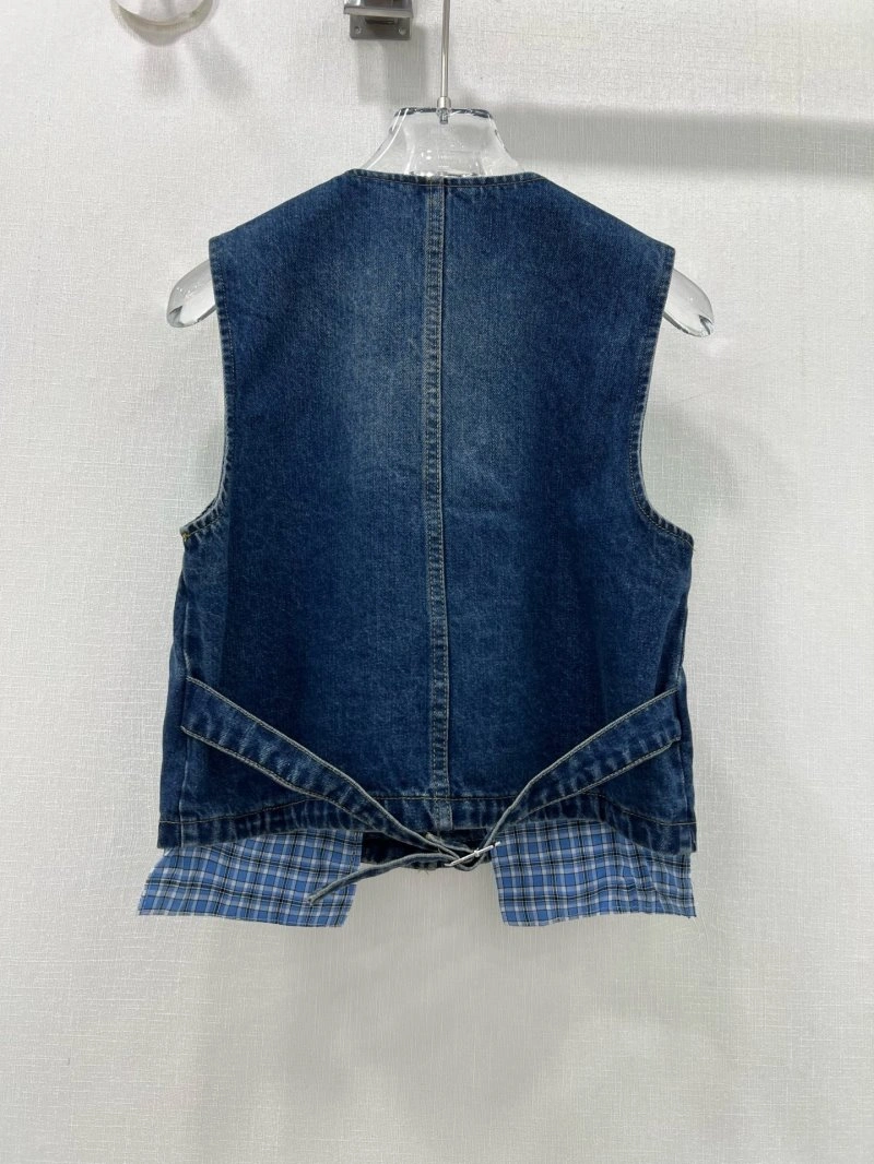 Miu Miu Vest Durable 150977