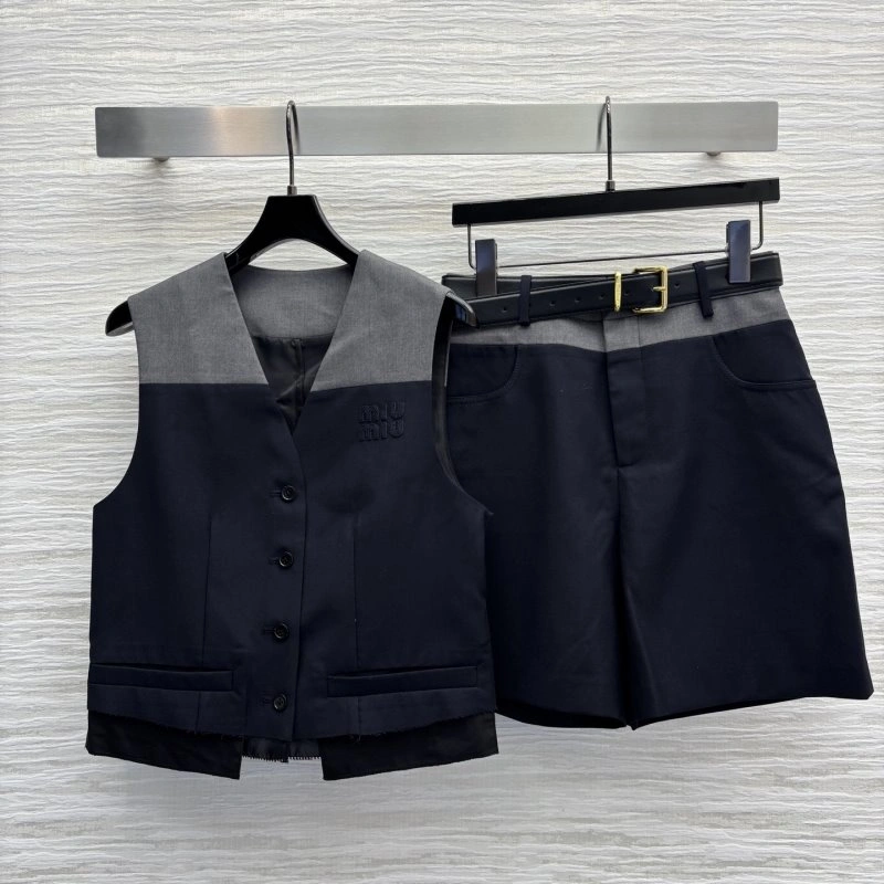 Miu Miu Vest Trendsetting 150974