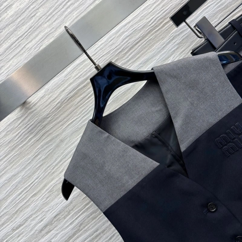 Miu Miu Vest Trendsetting 150974