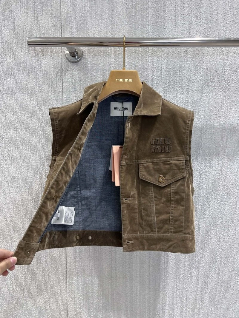 Miu Miu Vest UrbanChic 150968