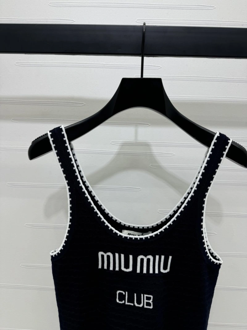 Effortless Miu Miu Vest 150960