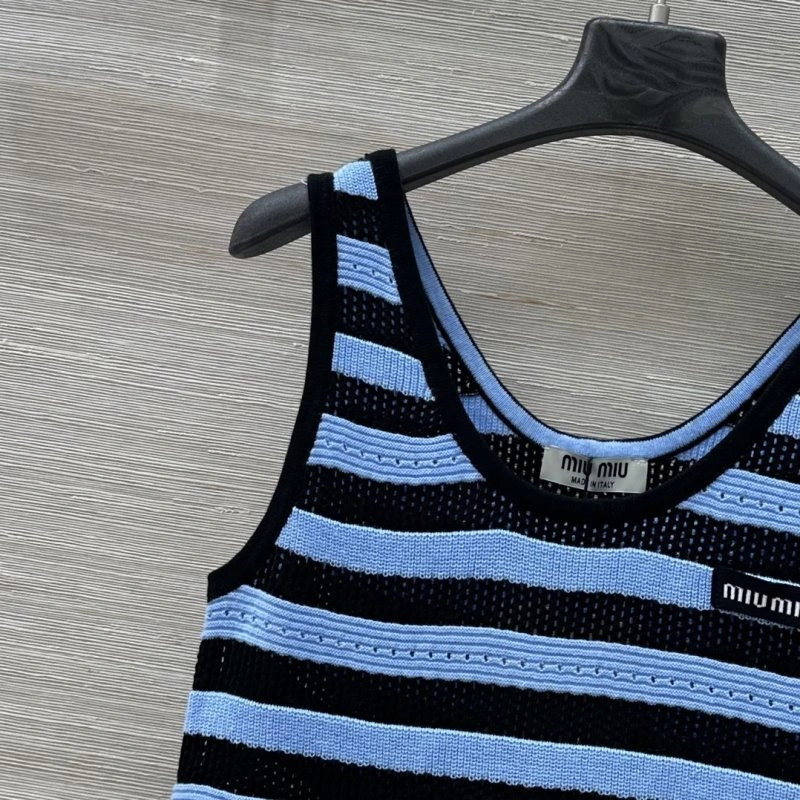 Miu Miu Vest ModernLook 150953