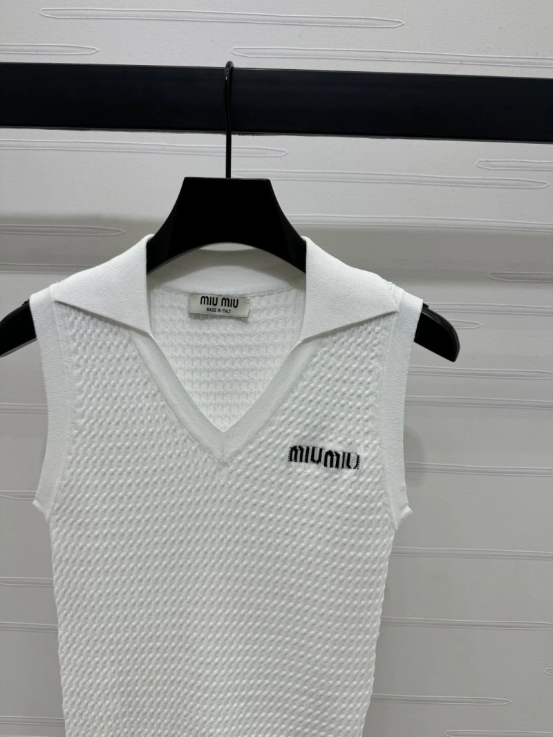 Miu Miu Vest Modern 156053