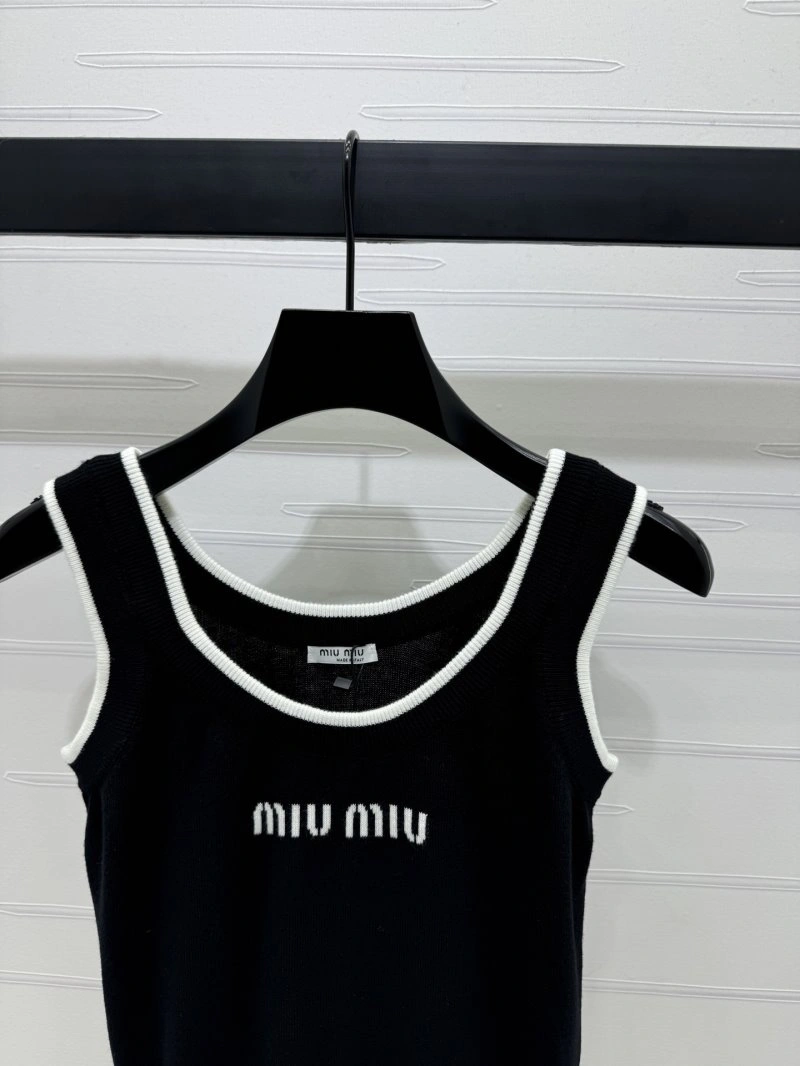 Effortless Miu Miu Vest 156043
