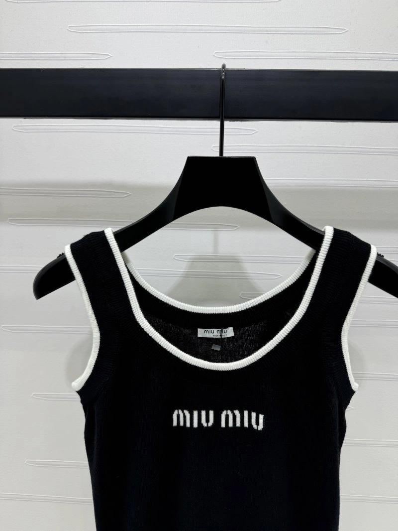 Effortless Miu Miu Vest 156043